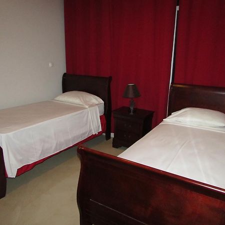 Residencial Girassol, Lda Bed & Breakfast Sao Filipe Exterior photo